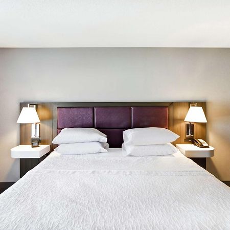 Hampton Inn & Suites Columbus-Easton Area Екстер'єр фото